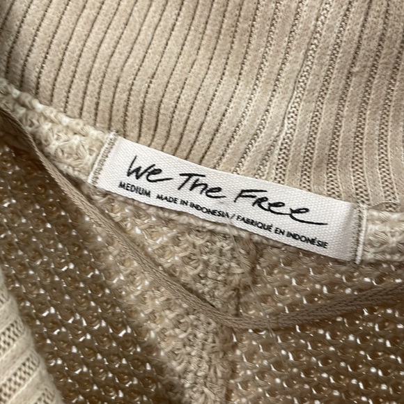 Free People She’s A Keeper Top - Picture 2 of 4